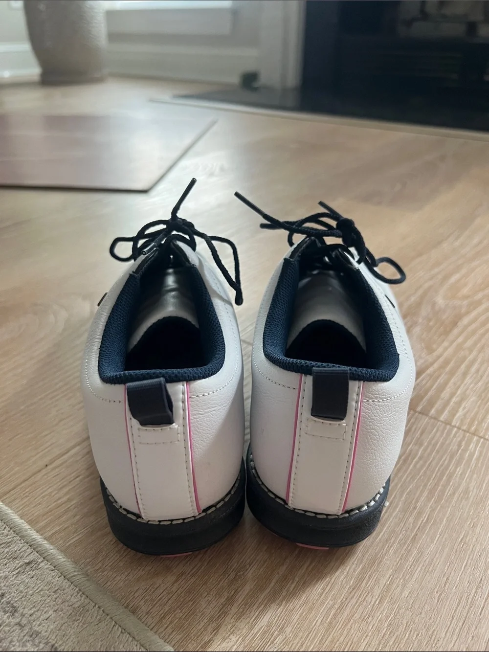 Footjoy White Leather Golf Shoes with Black Trim and Pink Heel Accent 9